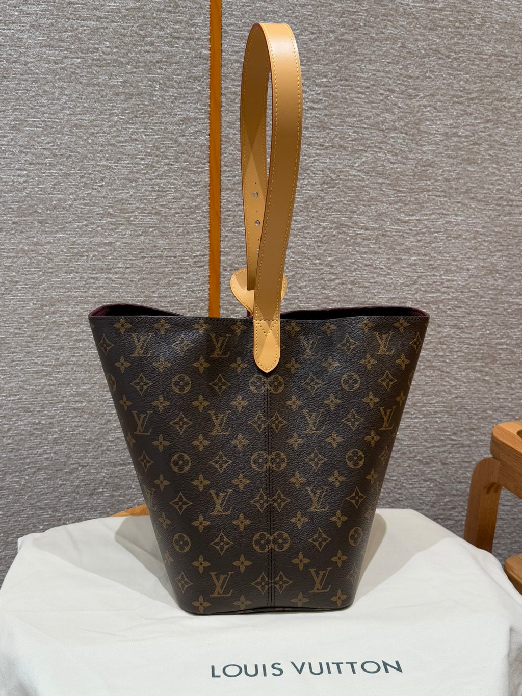 حقبية  لوي فيتون جنرال موتورز