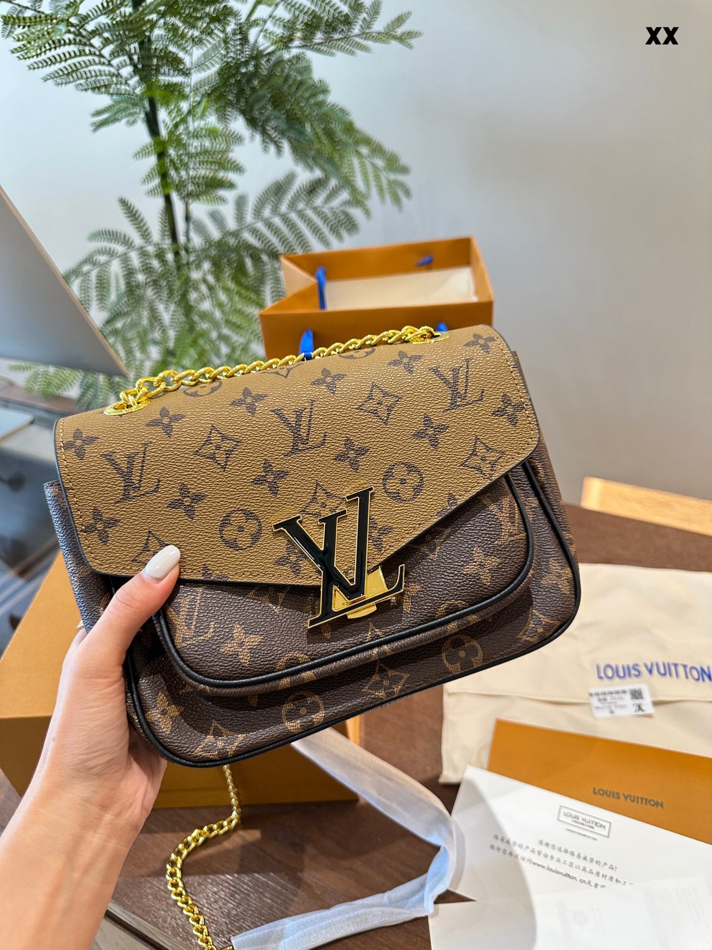 حقبية جلد باسي للنساء من لويس فيتون