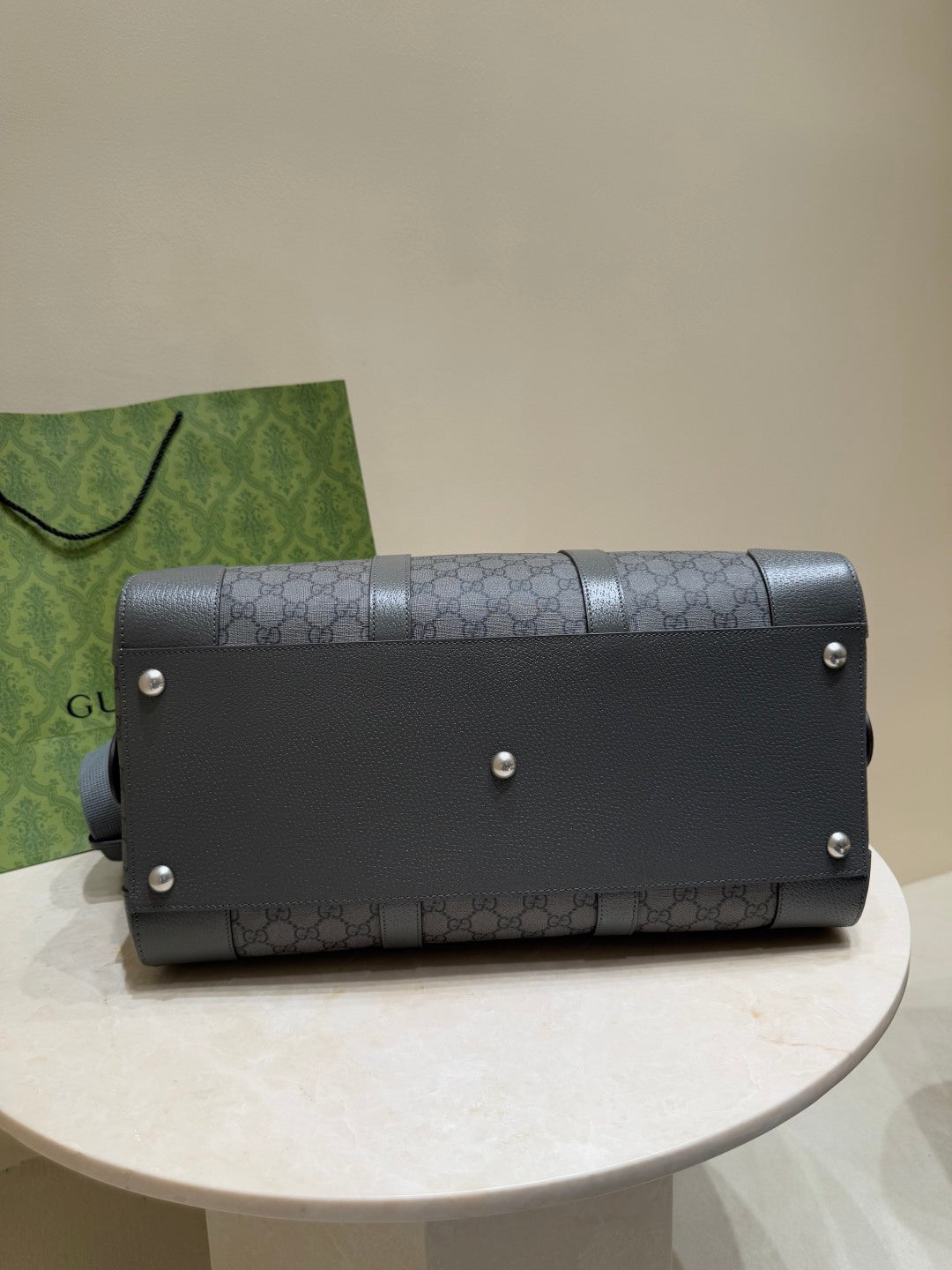 حقيبة أوفيديا قماشية متوسطة الحجم