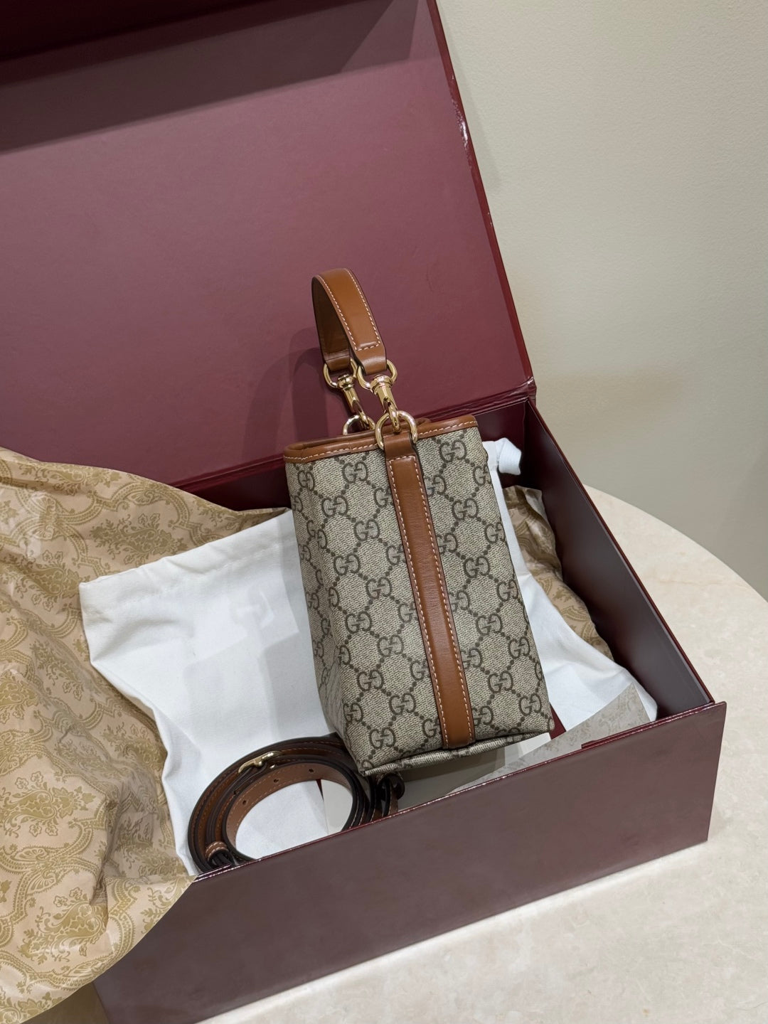 حقيبة غوتشي باكيت إمبليم جي جي ميني