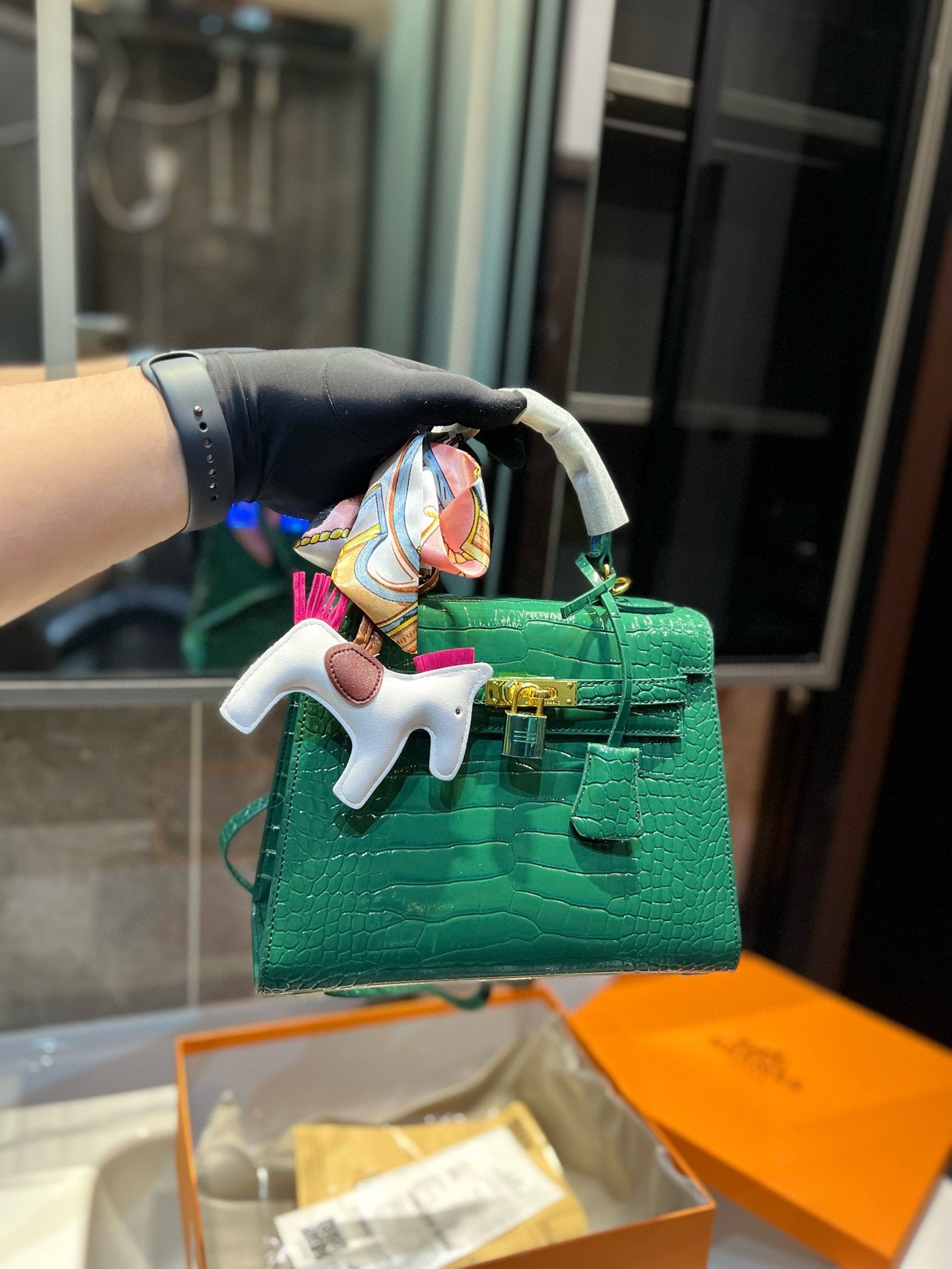 حقيبة يد متوسطة هيريس كيلي