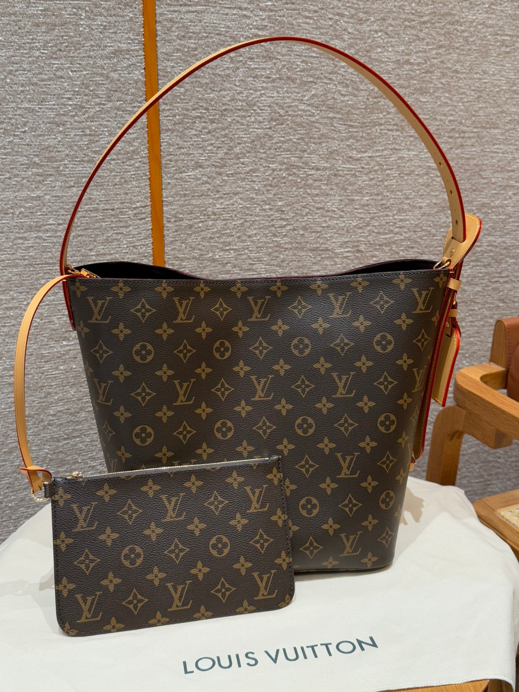 حقبية  لوي فيتون جنرال موتورز