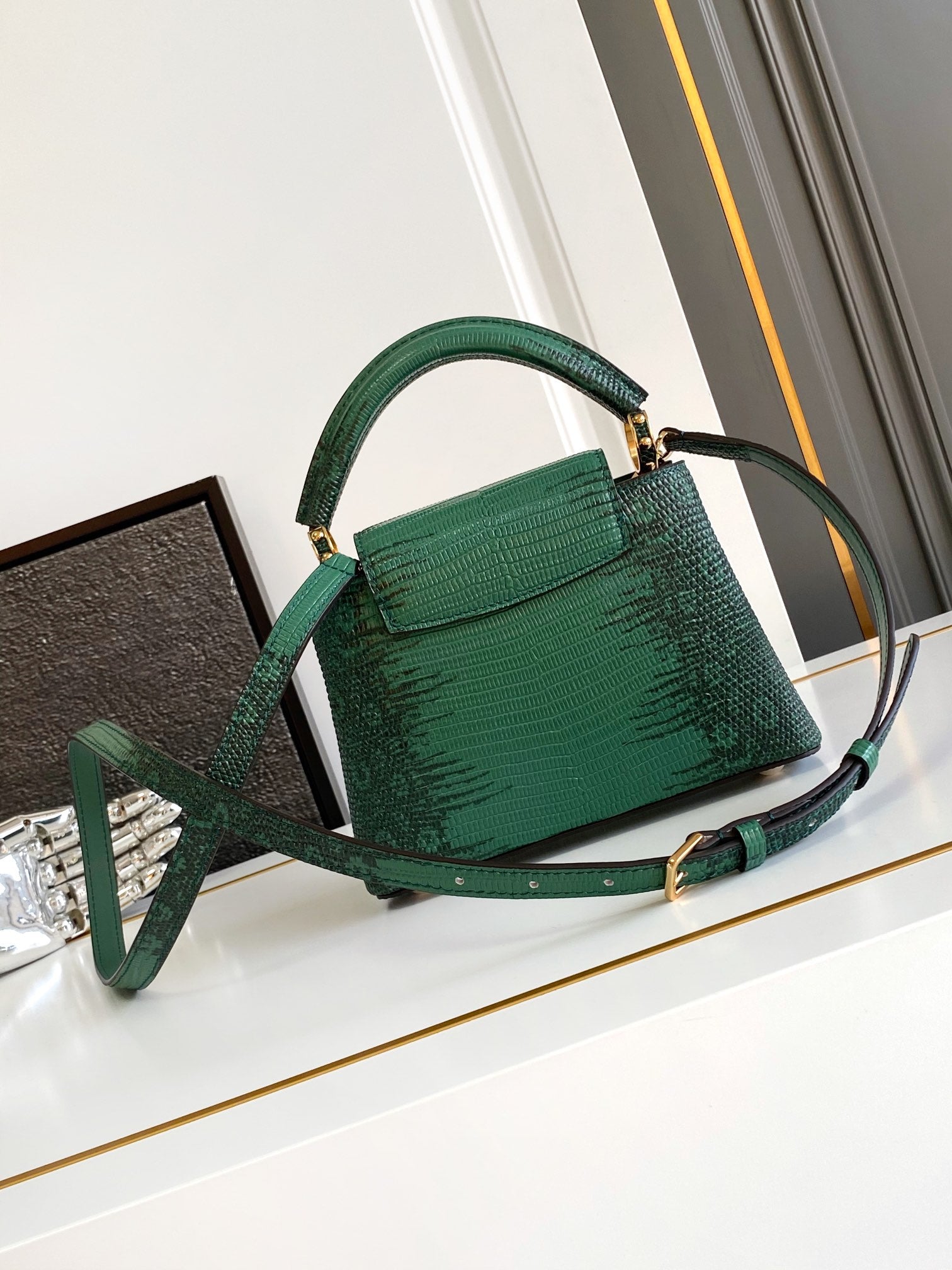 حقبية لويس فيتون كابوسين