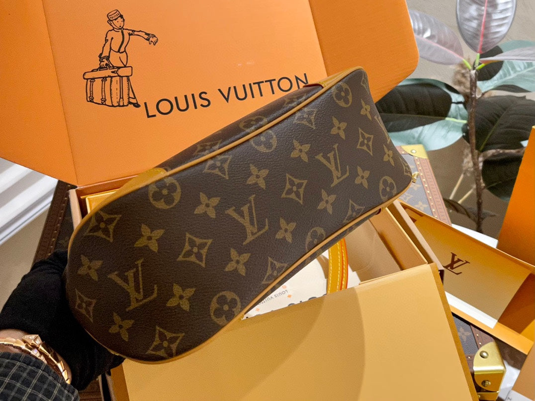 حقبية لويس فيتون بولوني