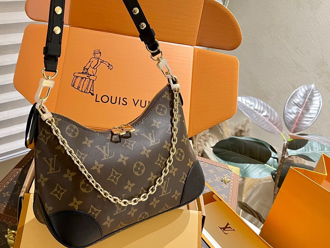 حقبية لويس فيتون بولوني