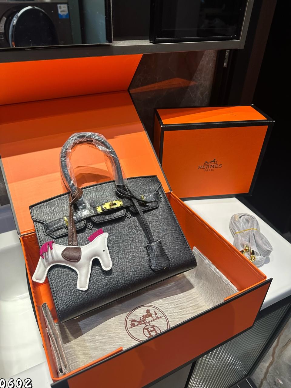 حقبية هيرميس بريكن