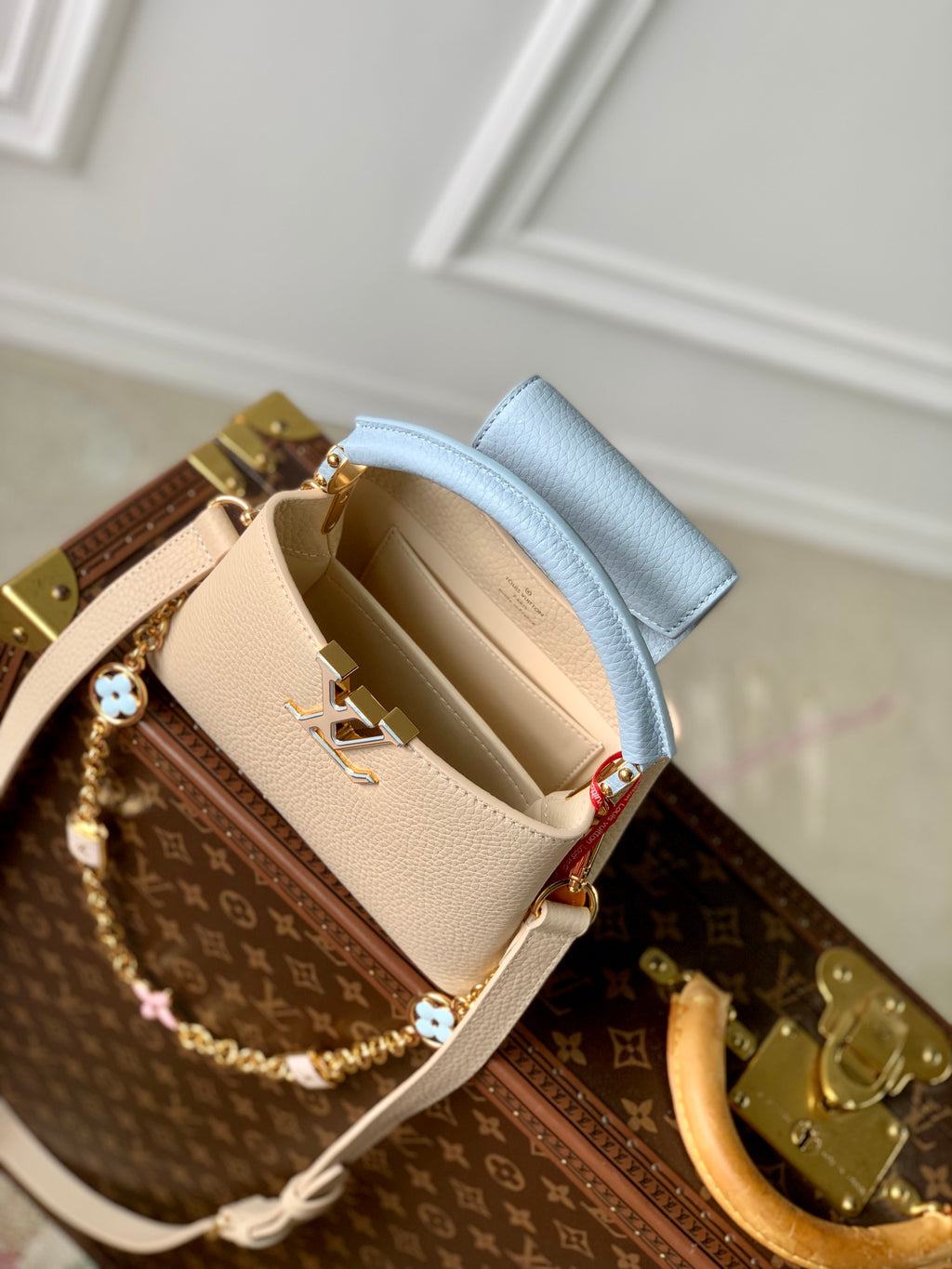 حقبية لويس فتون لكابسين