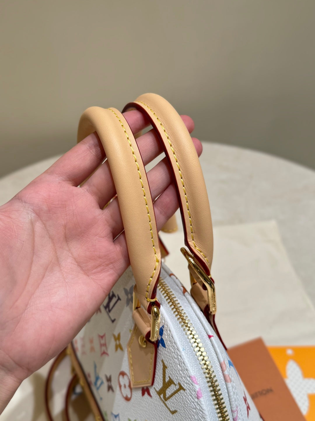 حقبية لويس فيتون ألما بي بي