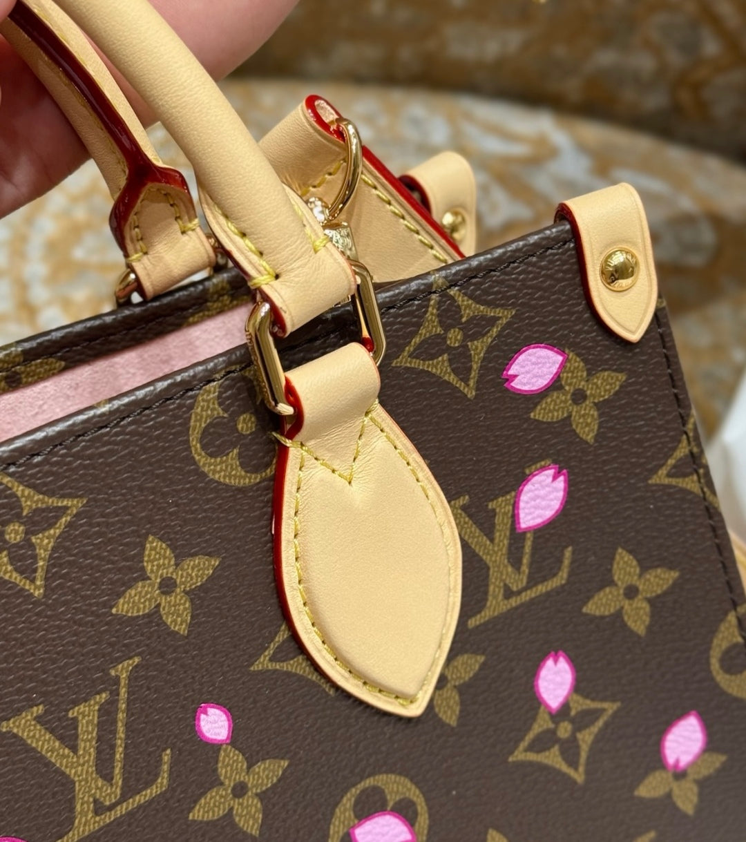 حقبية لويس فيتون