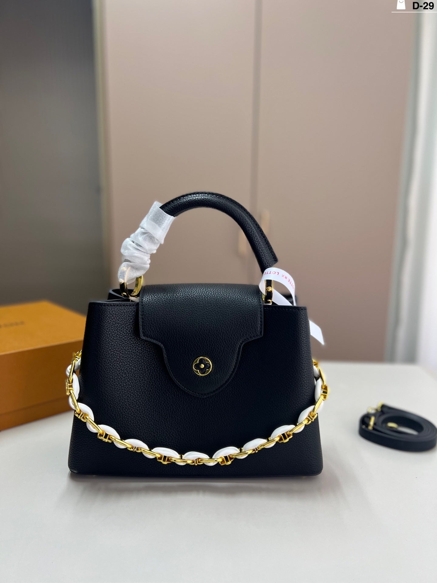 حقيبة كابوسينس لويس فيتون