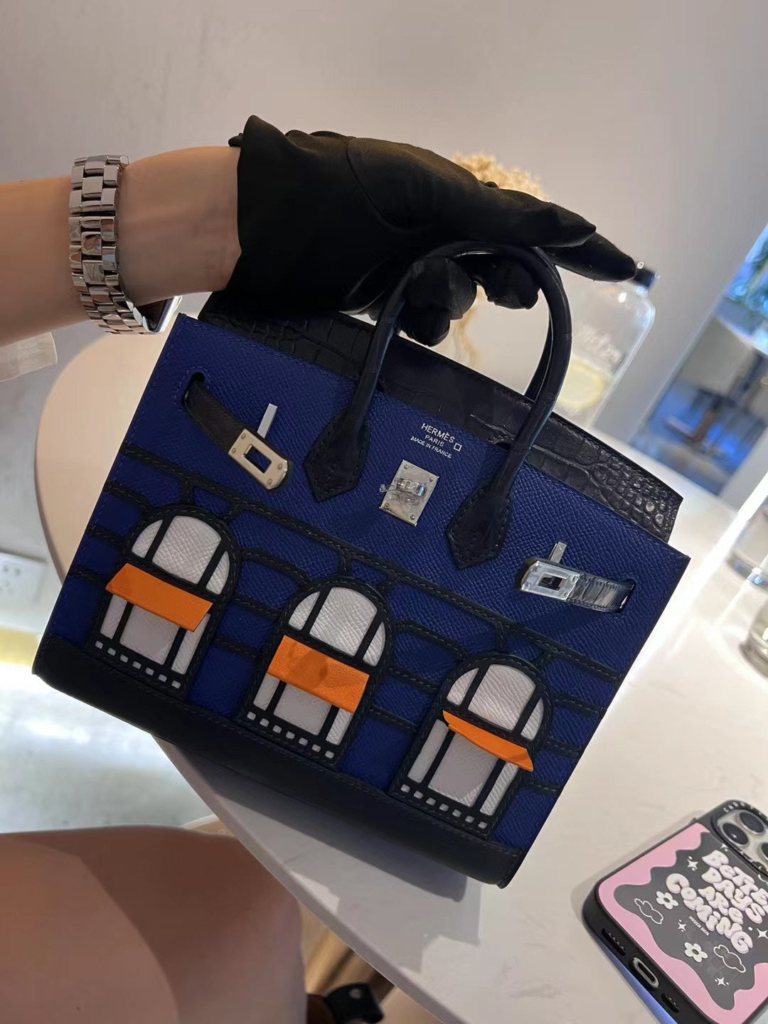 هيرمز بريكن