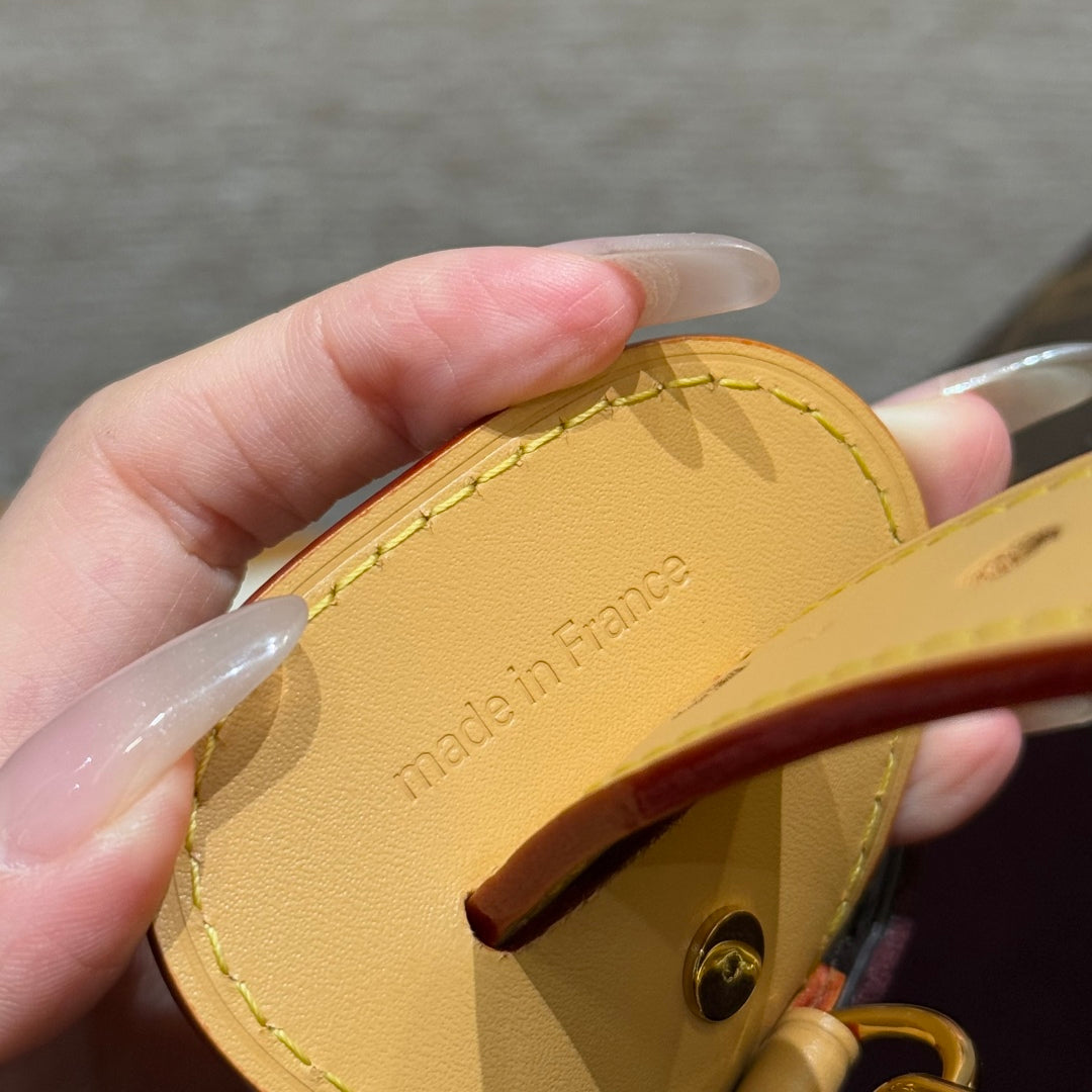 حقبية  لوي فيتون جنرال موتورز