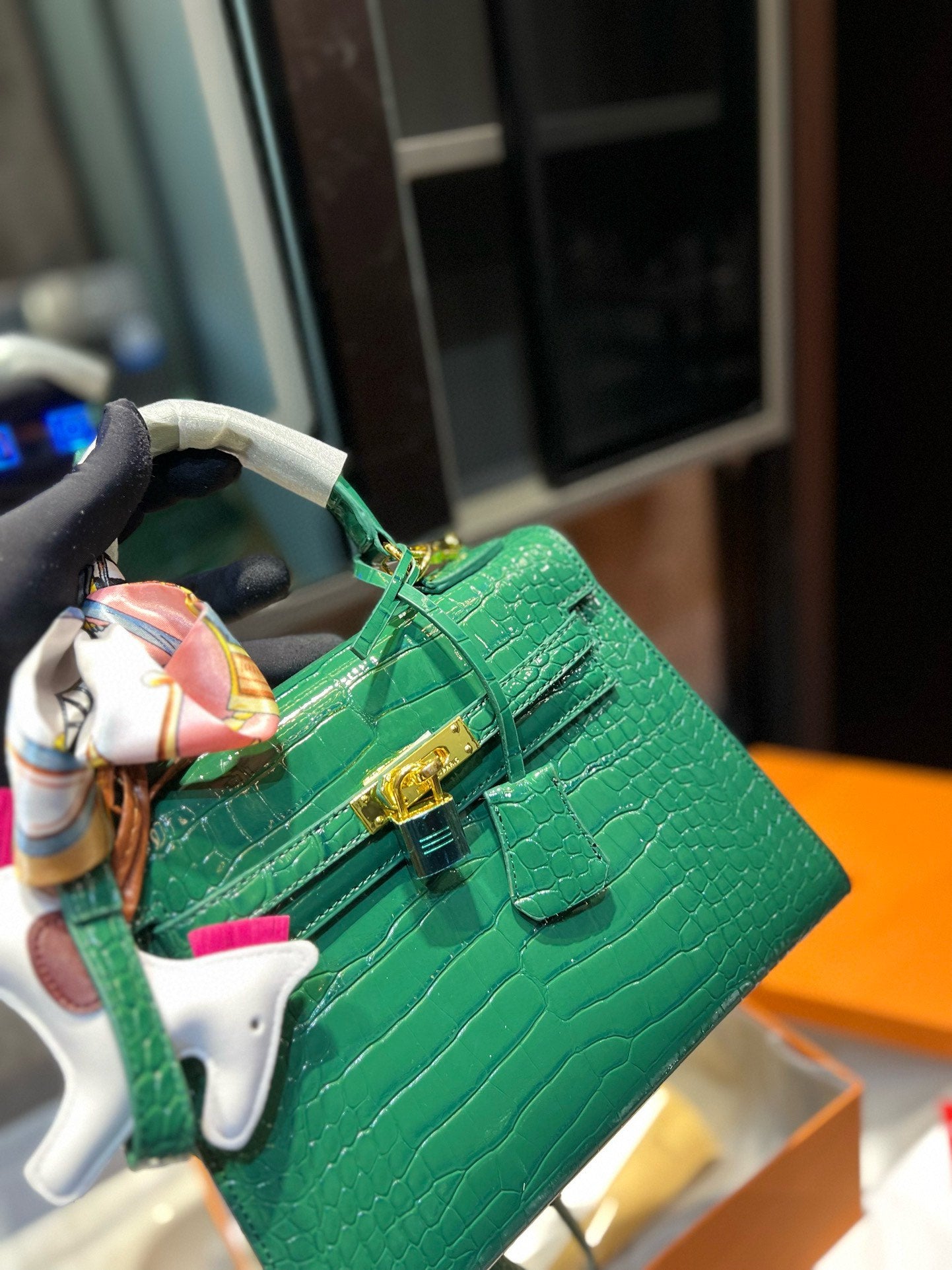 حقيبة يد متوسطة هيريس كيلي