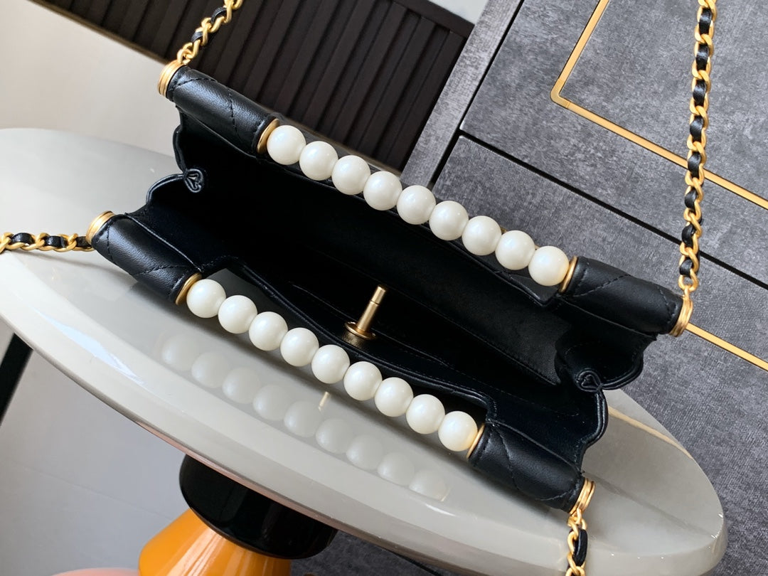 حقبية شانيل