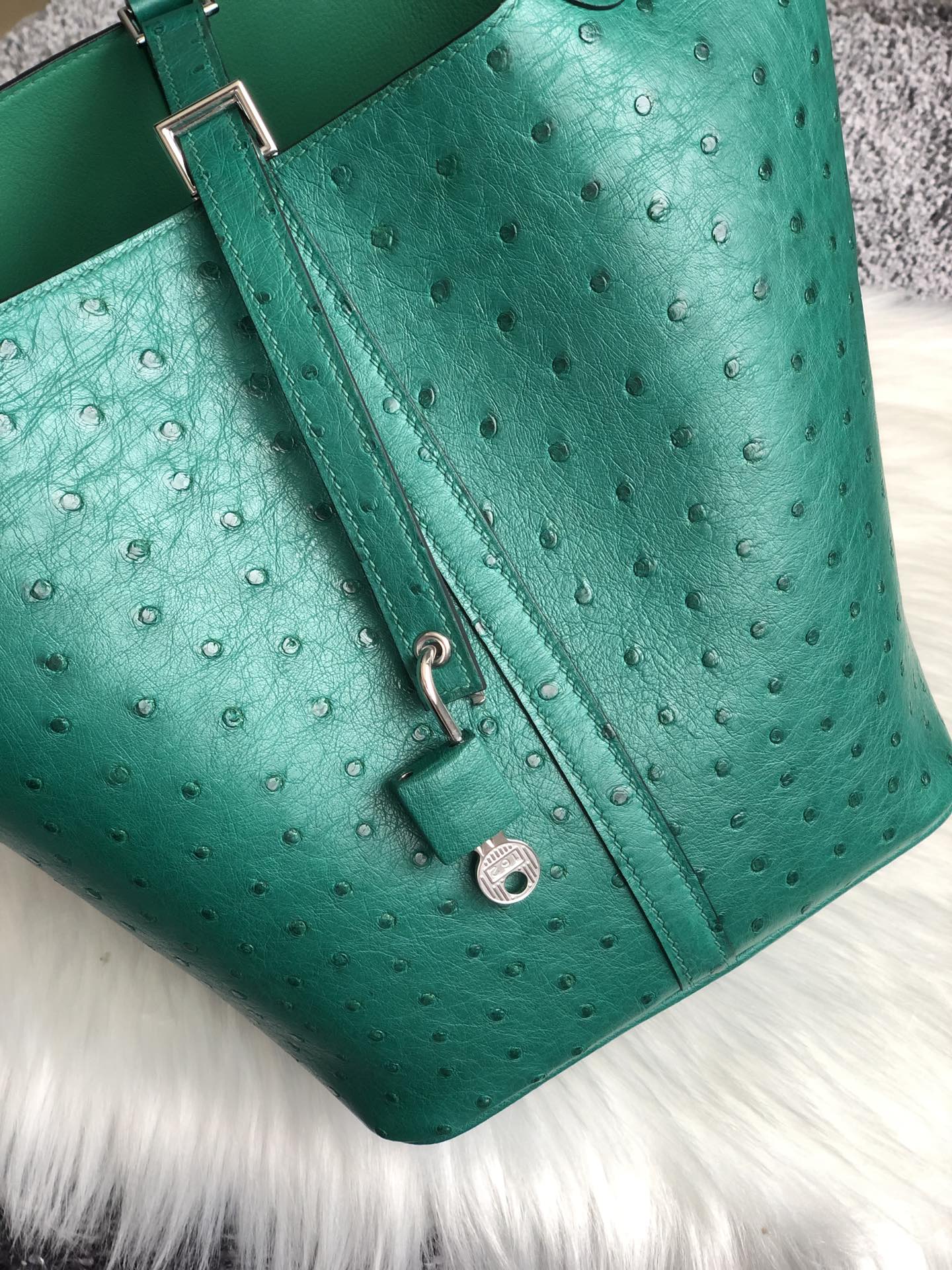 حقيبة هيرميس