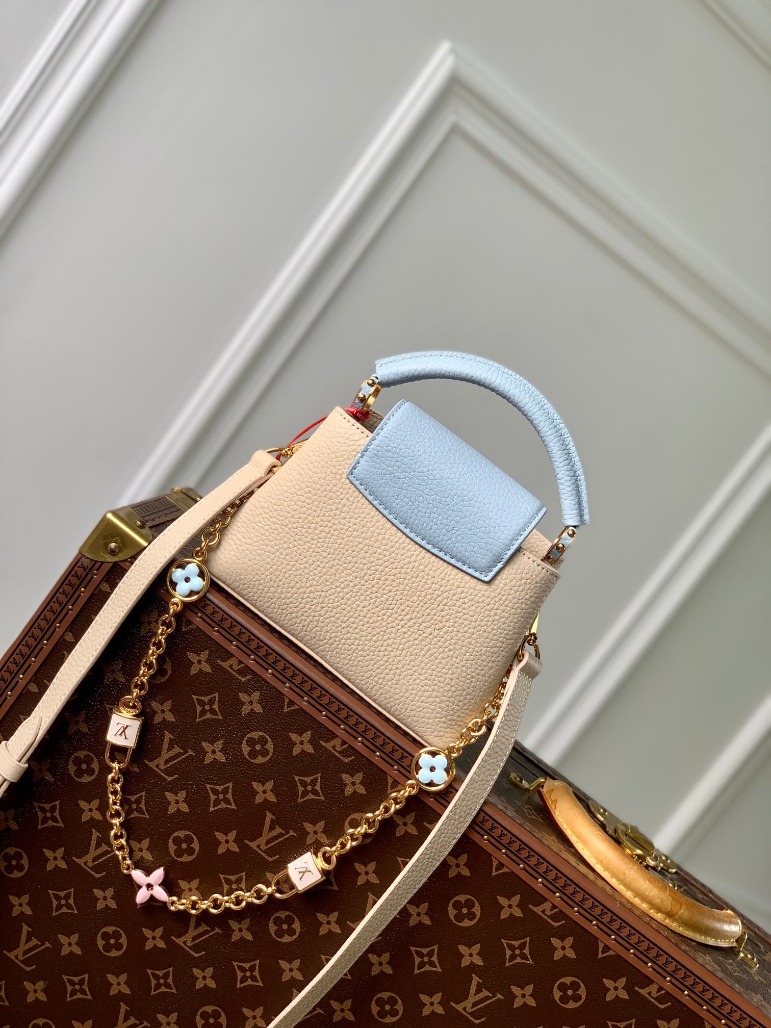 حقبية لويس فتون لكابسين