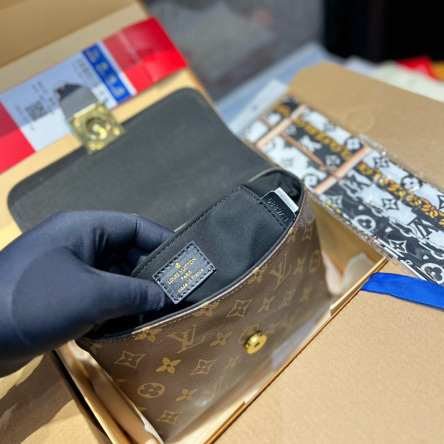 لويس فيتون حقبية locky BB