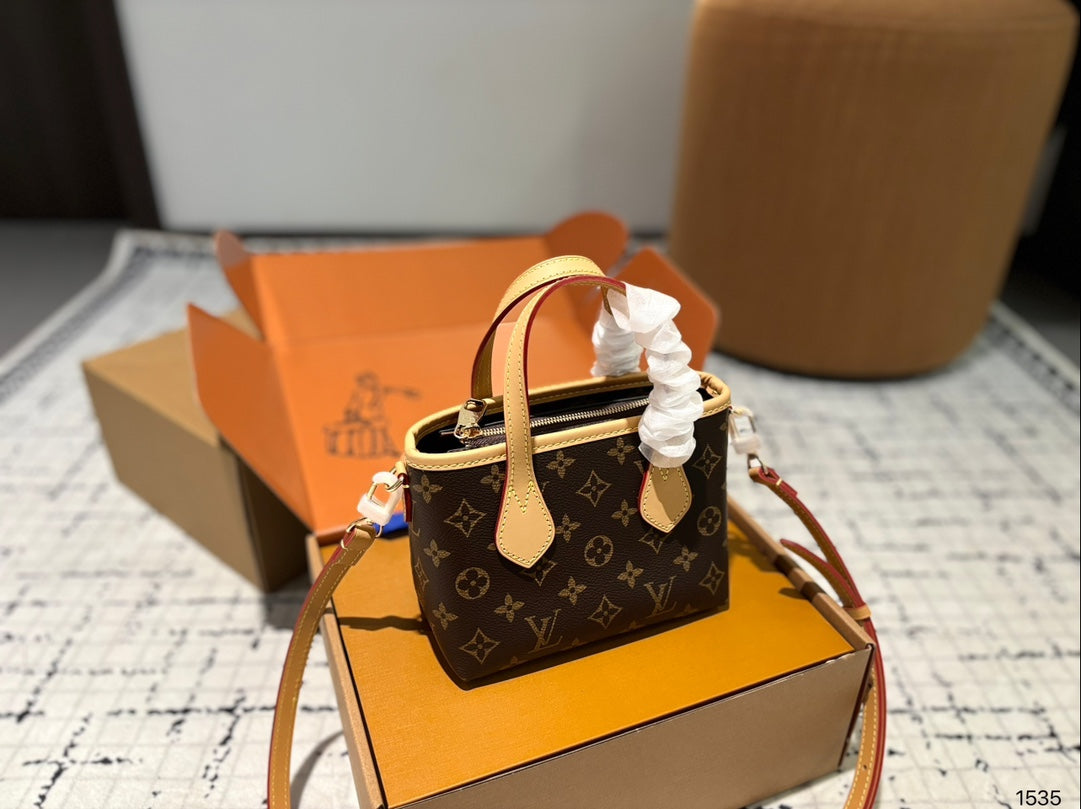 لويس فيتون NeverfullBB مقاس 24 سم